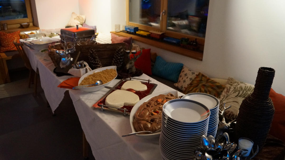 Köstliche Speisen auf einem Tisch